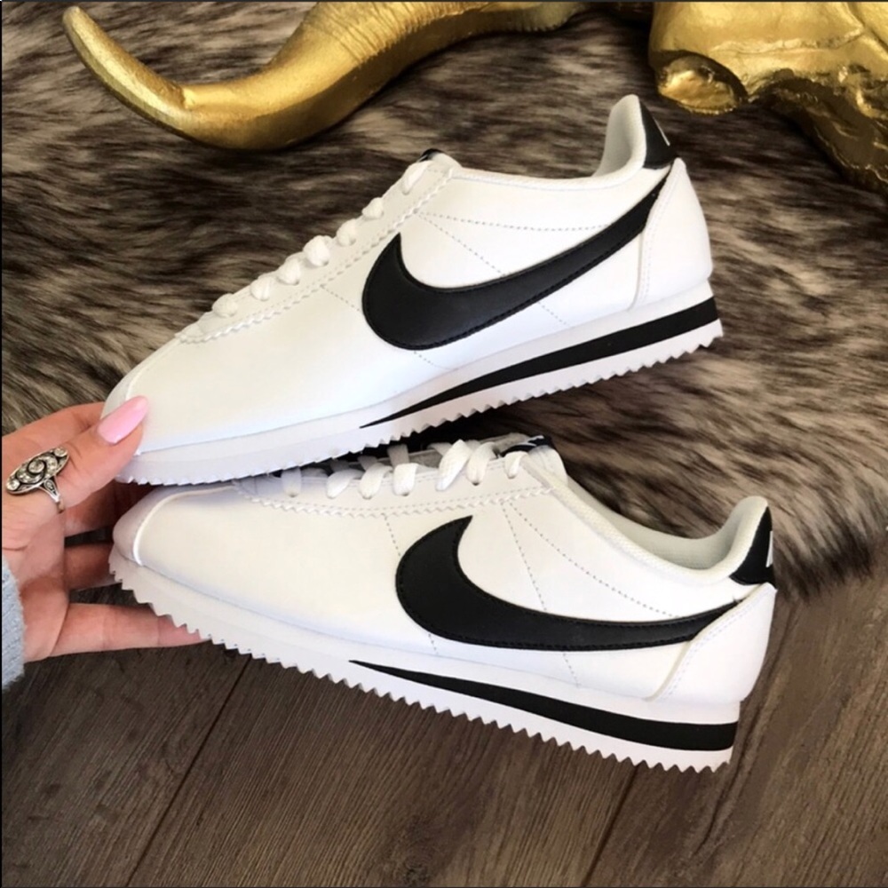 NWTNike Cortez Leather! - Picture 4 of 8